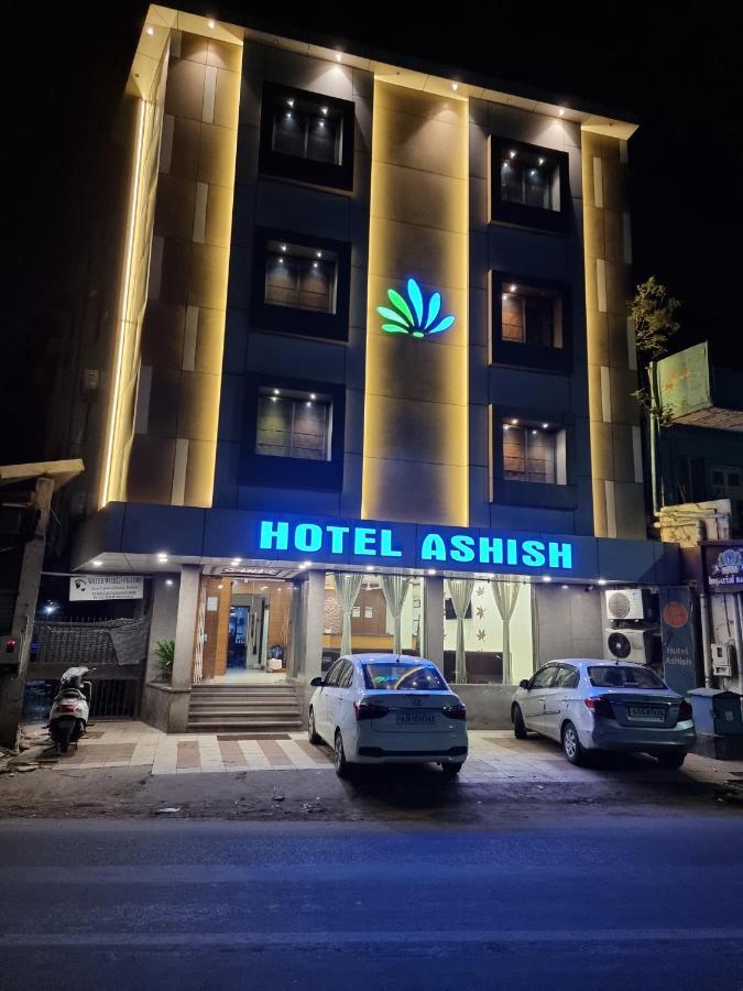 Hotel Ashish Ahmedabad Exterior photo